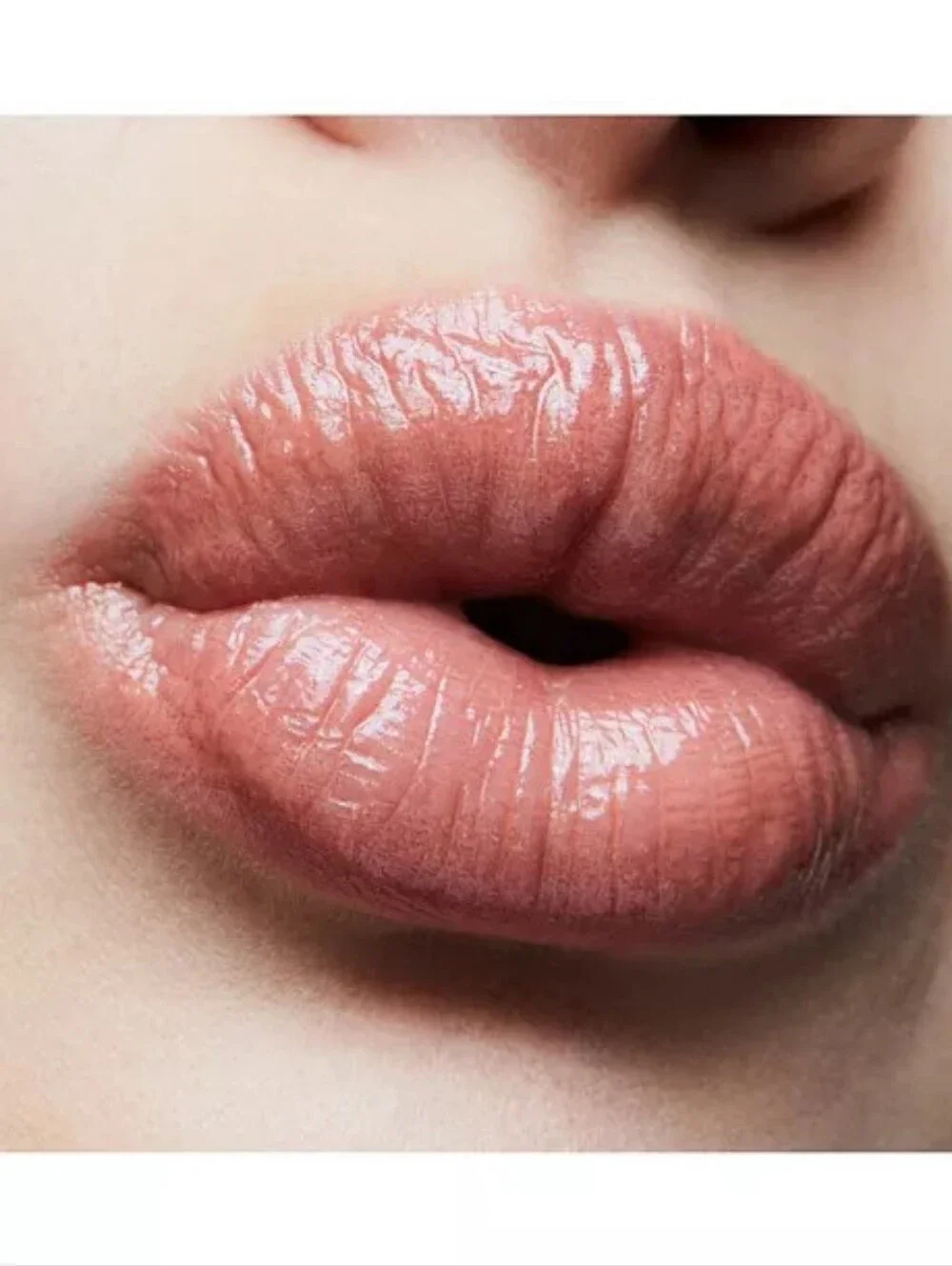 NIB MAC Cosmetics Lipglass, Lust